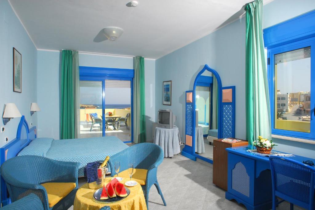 Hotel Baia Turchese Lampedusa Quarto foto